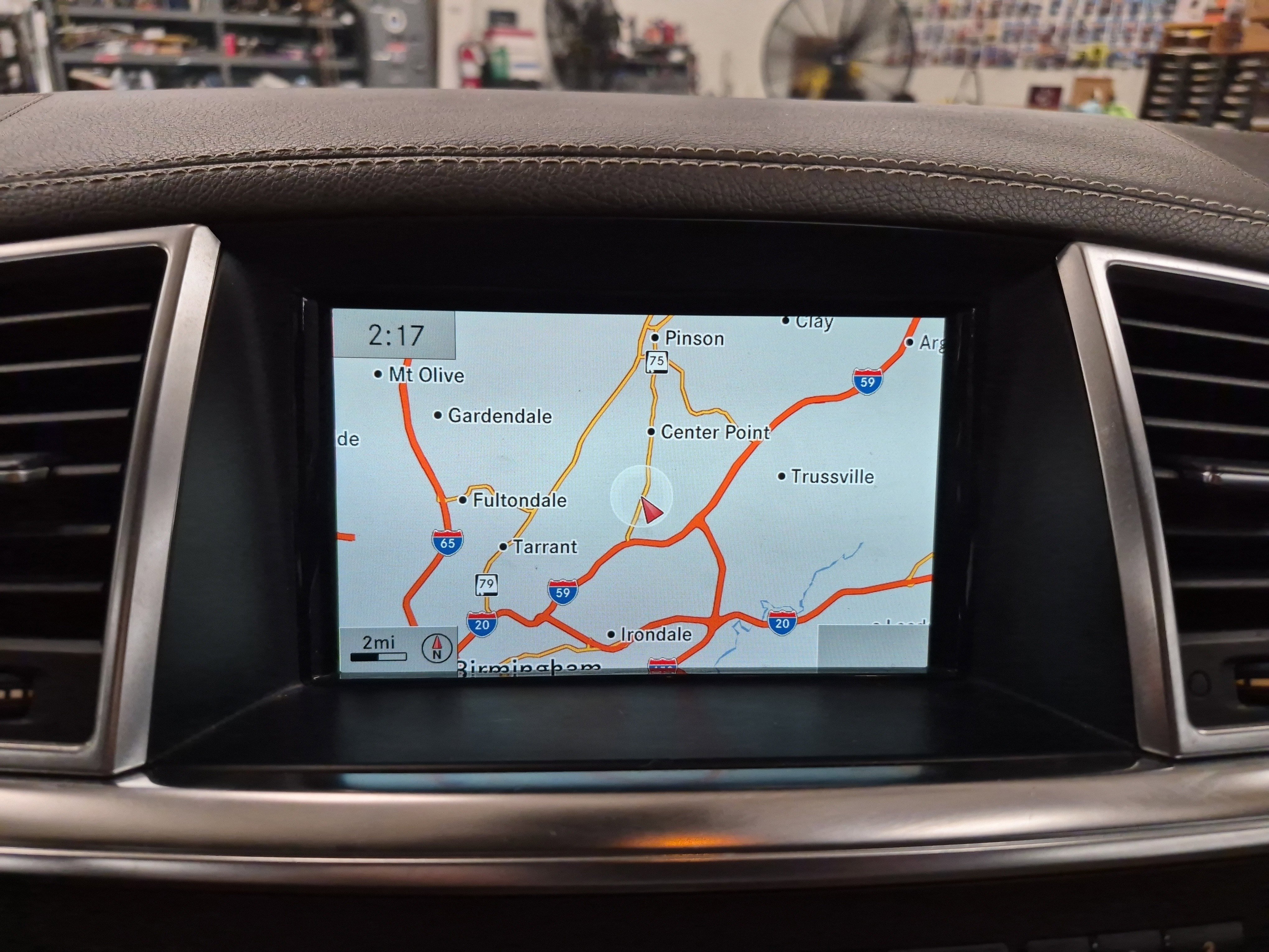 Used 2014 Mercedes-Benz GL 450 4MATIC image 38