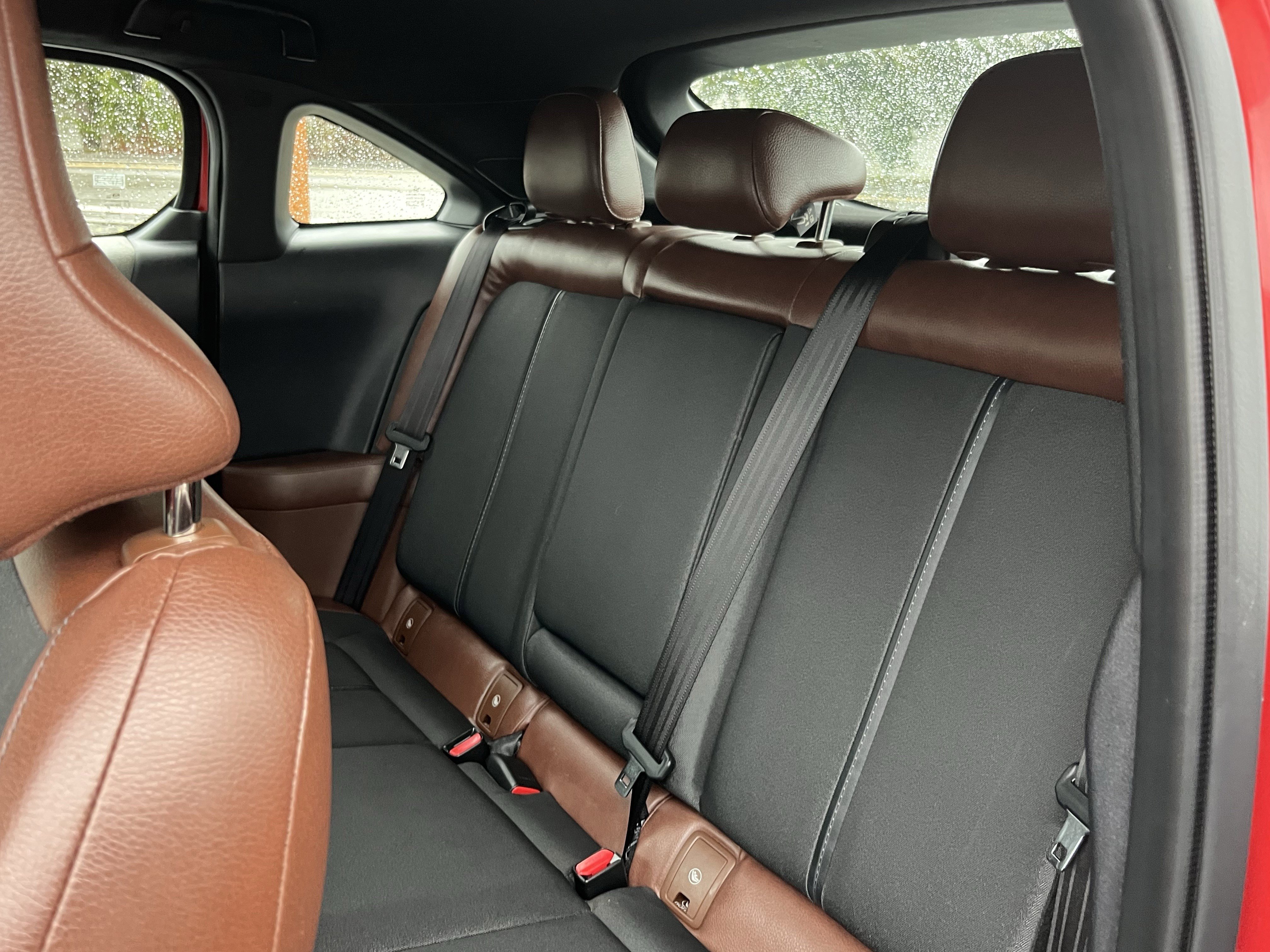 Used 2022 MAZDA MX-30 Electric w/ Premium Plus Pkg image 11