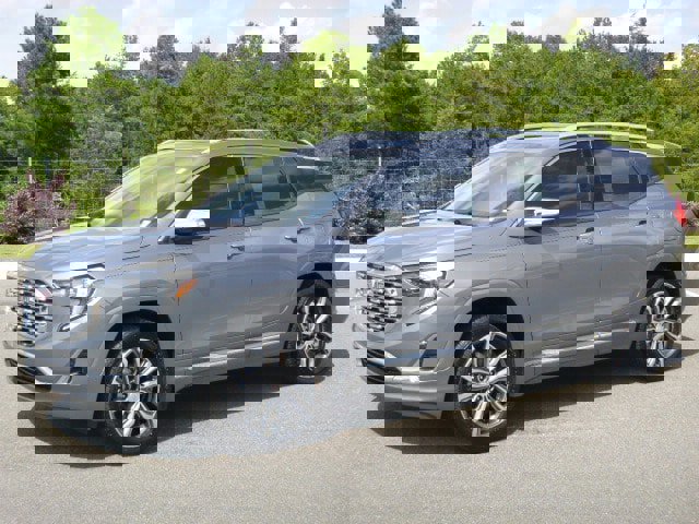 Used 2020 GMC Terrain Denali w/ Denali Premium Package