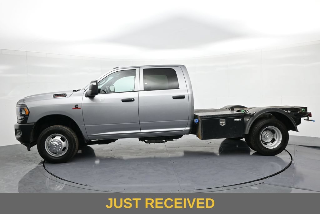 Used 2024 RAM 3500 Tradesman w/ Cold Weather Group RWD image 9