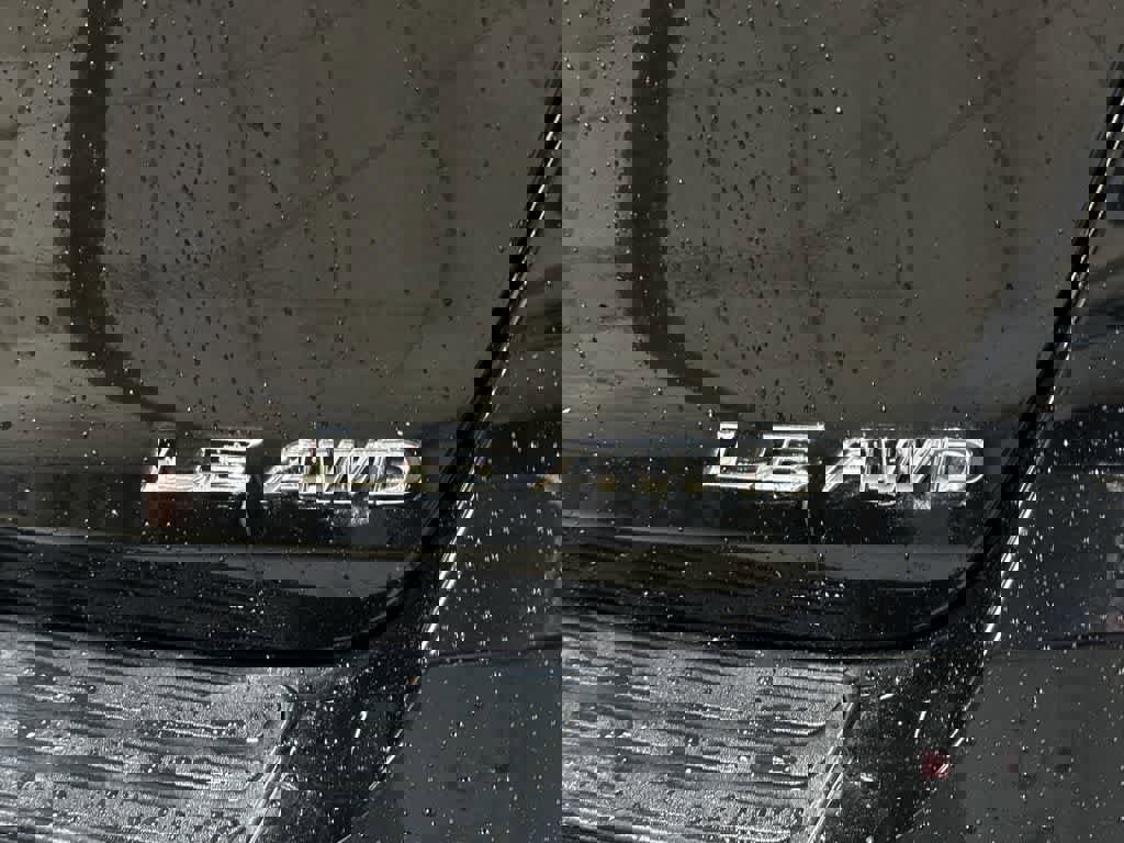 Used 2012 Toyota Venza LE w/ LE Convenience Pkg image 26