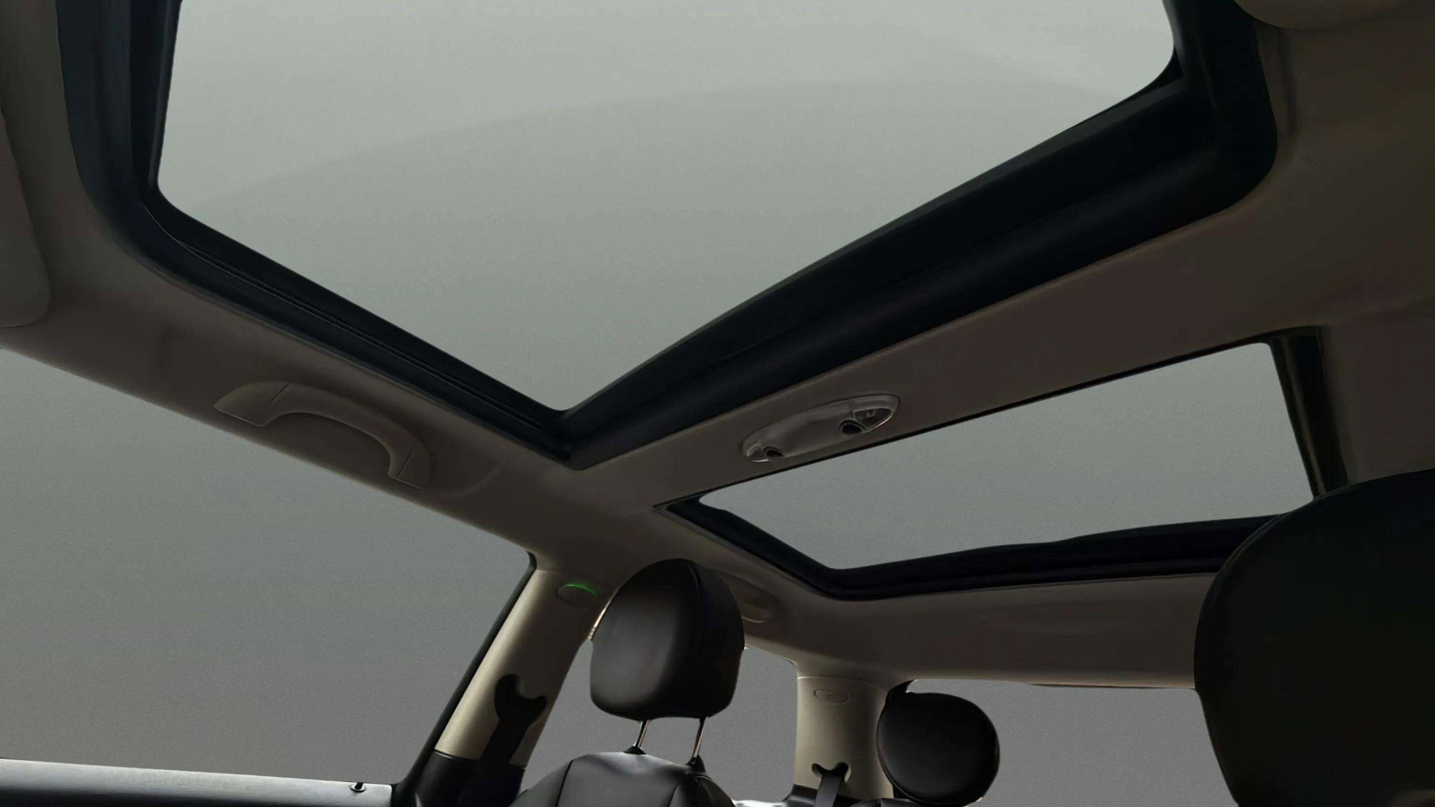 Used 2011 MINI Cooper Hardtop image 22