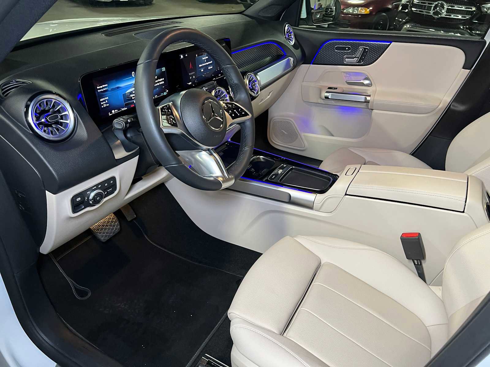 Certified 2025 Mercedes-Benz GLB 250 GLB 250 image 21