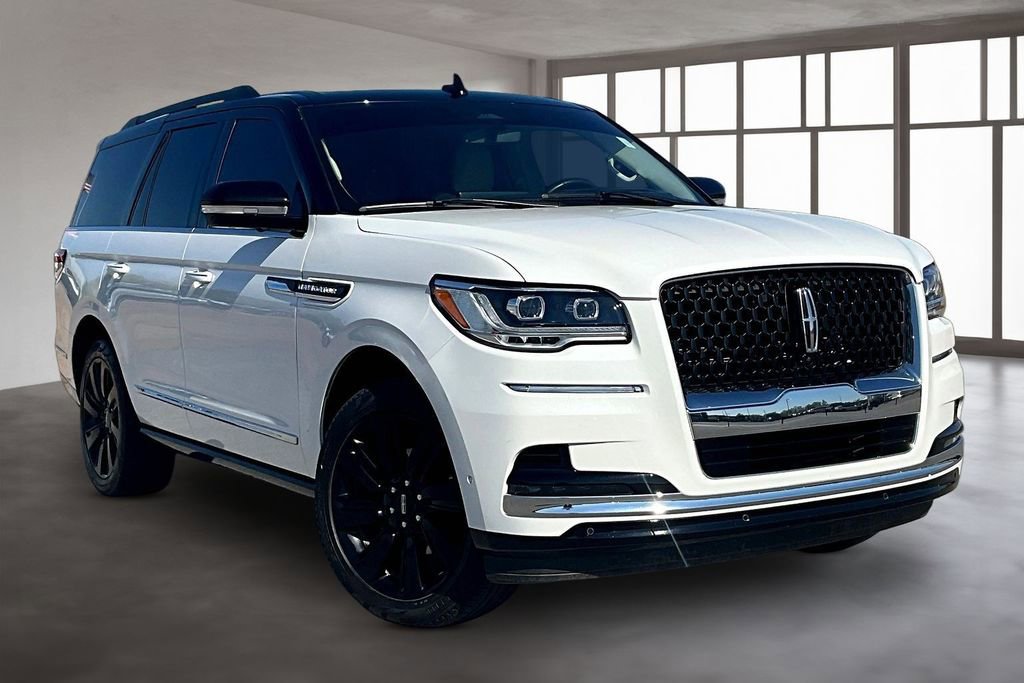Used 2022 Lincoln Navigator Black Label AWD/4WD image 11