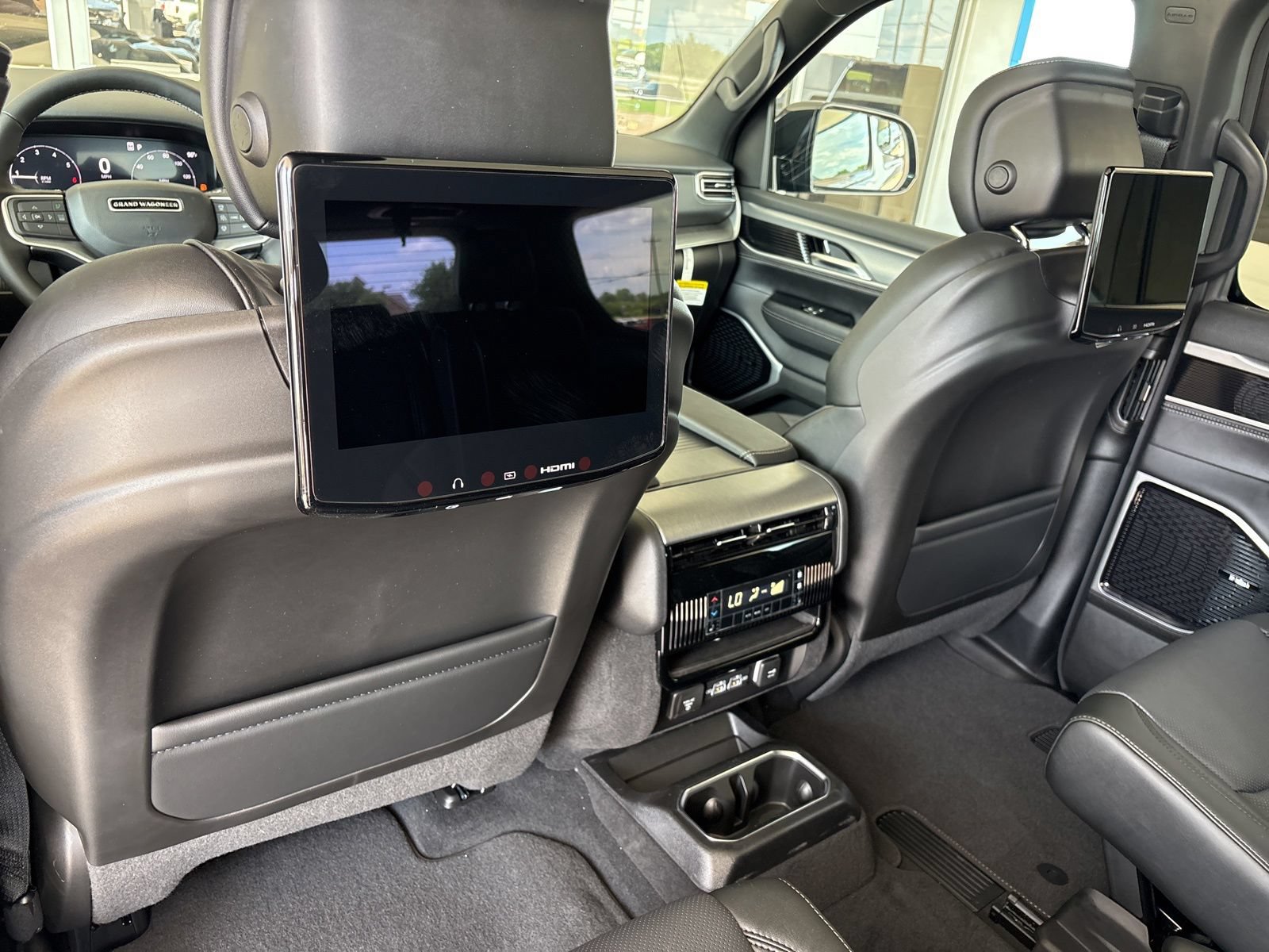 New 2026 Jeep Grand Wagoneer Limited AWD/4WD image 19