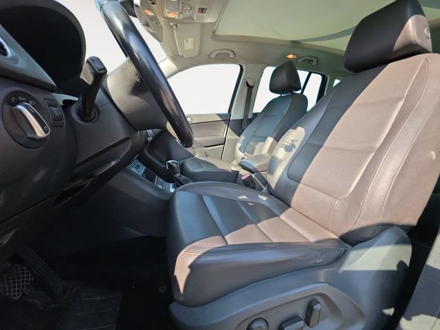 Used 2017 Volkswagen Tiguan Wolfsburg Edition AWD/4WD image 9