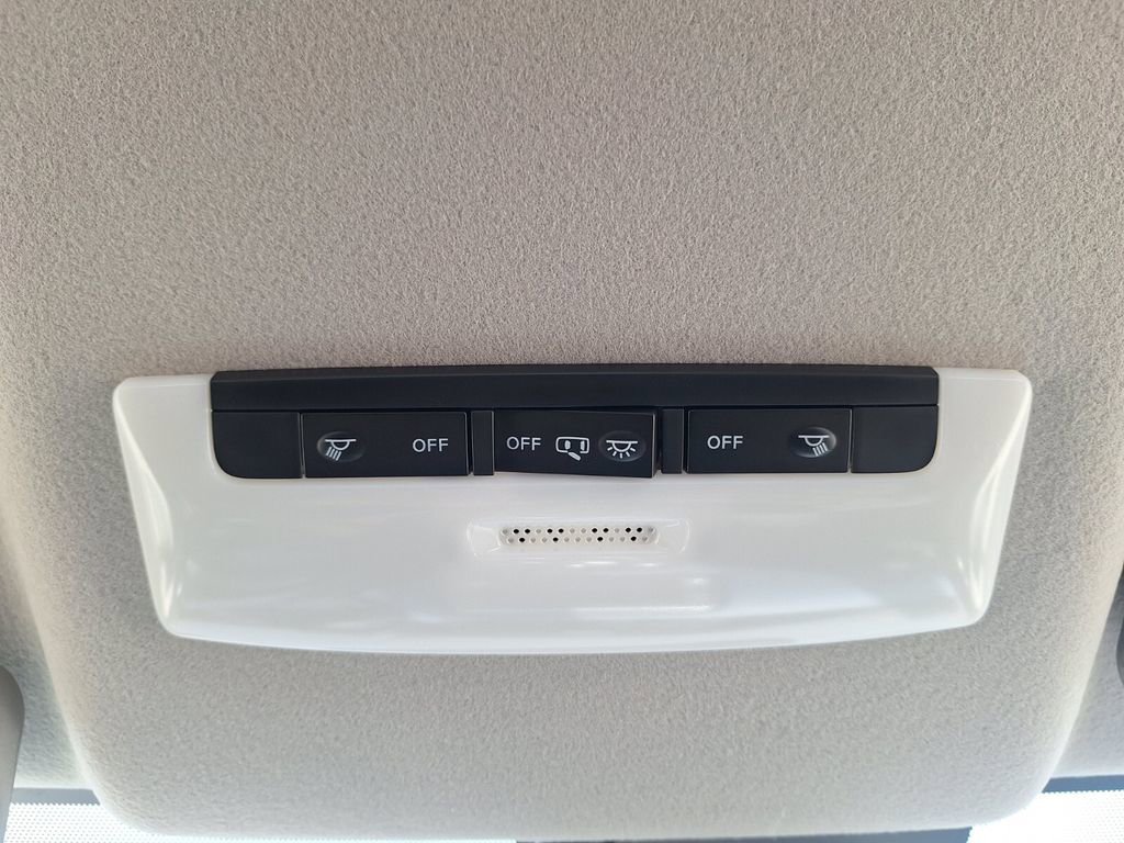 New 2025 Nissan Versa SV w/ Trunk Package image 18