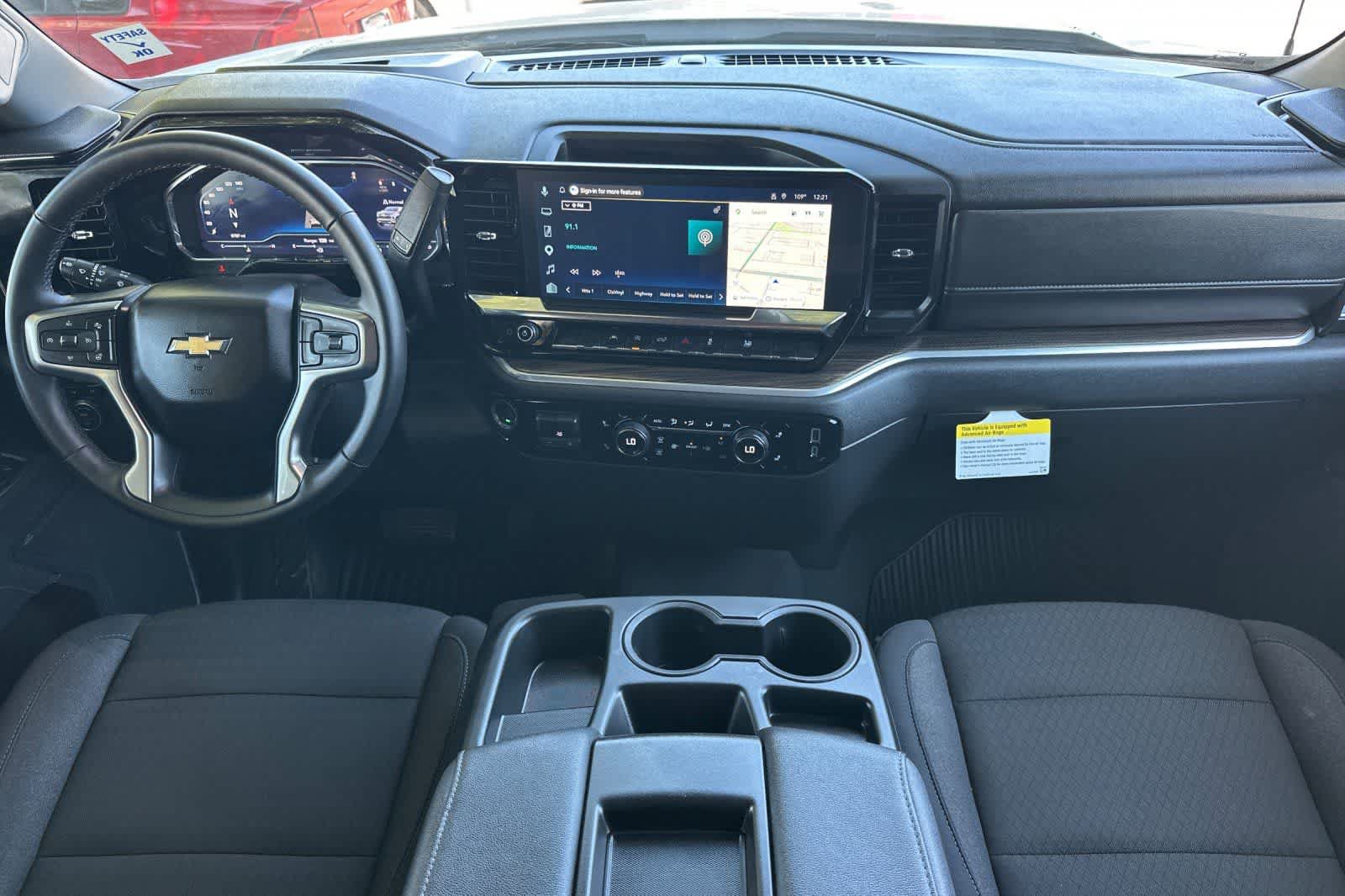 Used 2025 Chevrolet Silverado 1500 LT AWD/4WD image 4