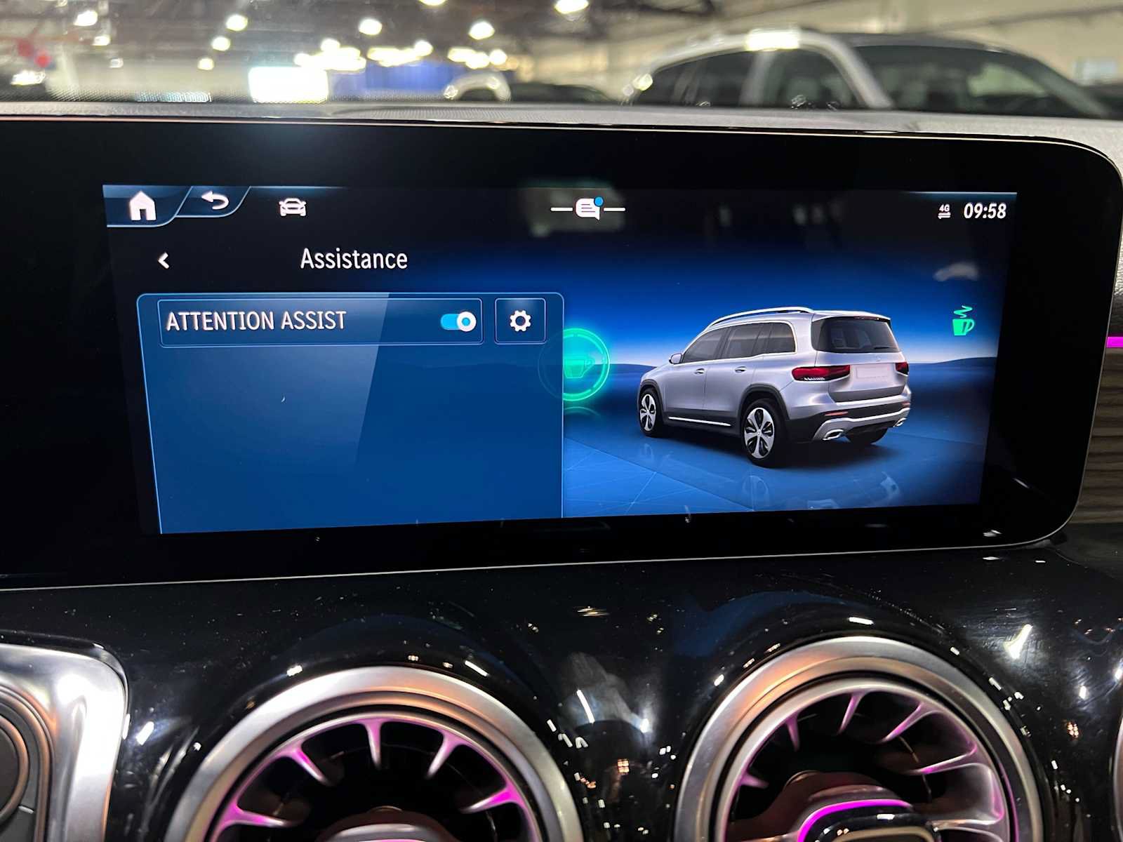 Used 2026 Mercedes-Benz GLB 250 4MATIC image 41