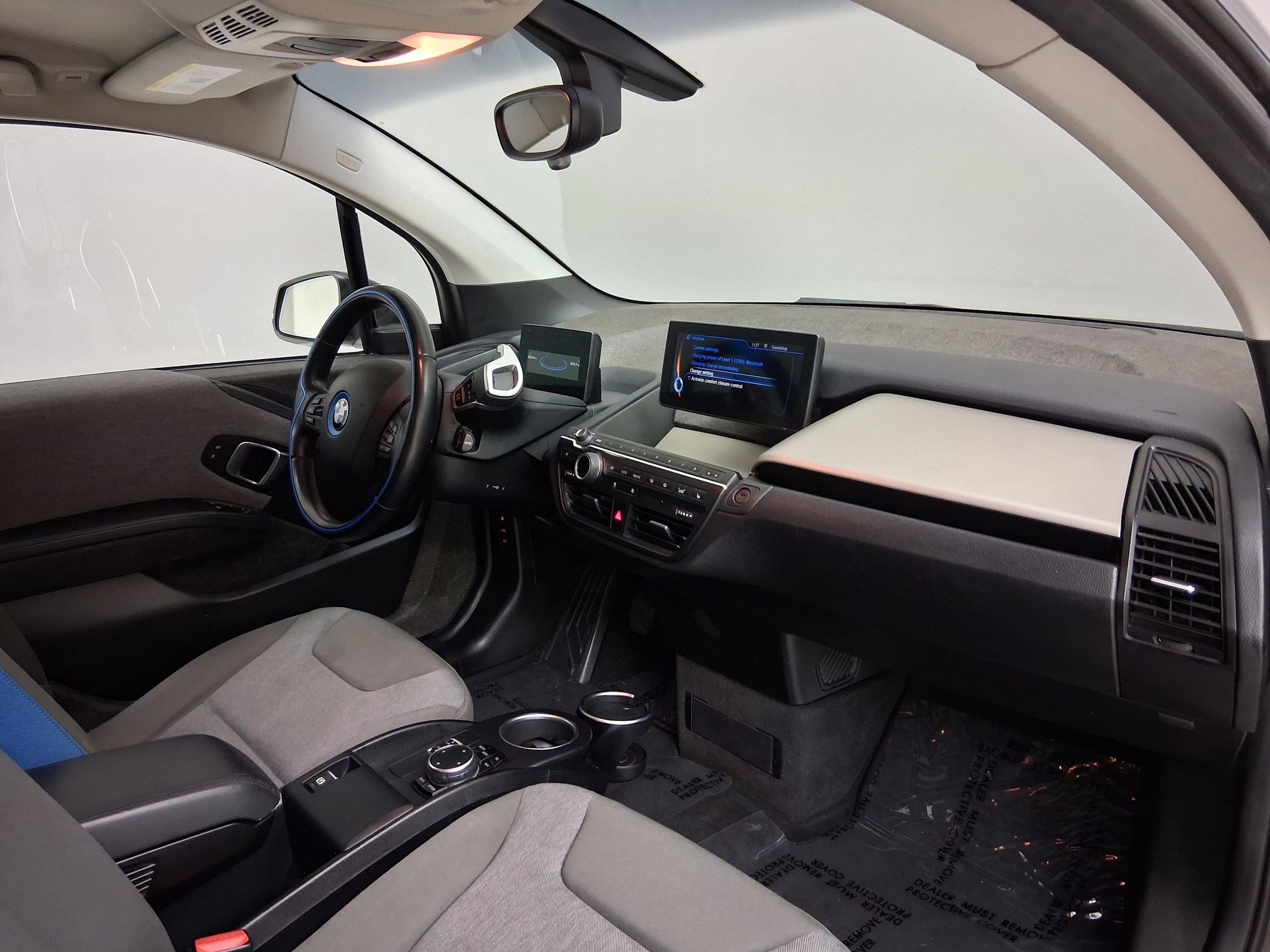 Used 2016 BMW i3 4dr HB w/Range Extender image 32