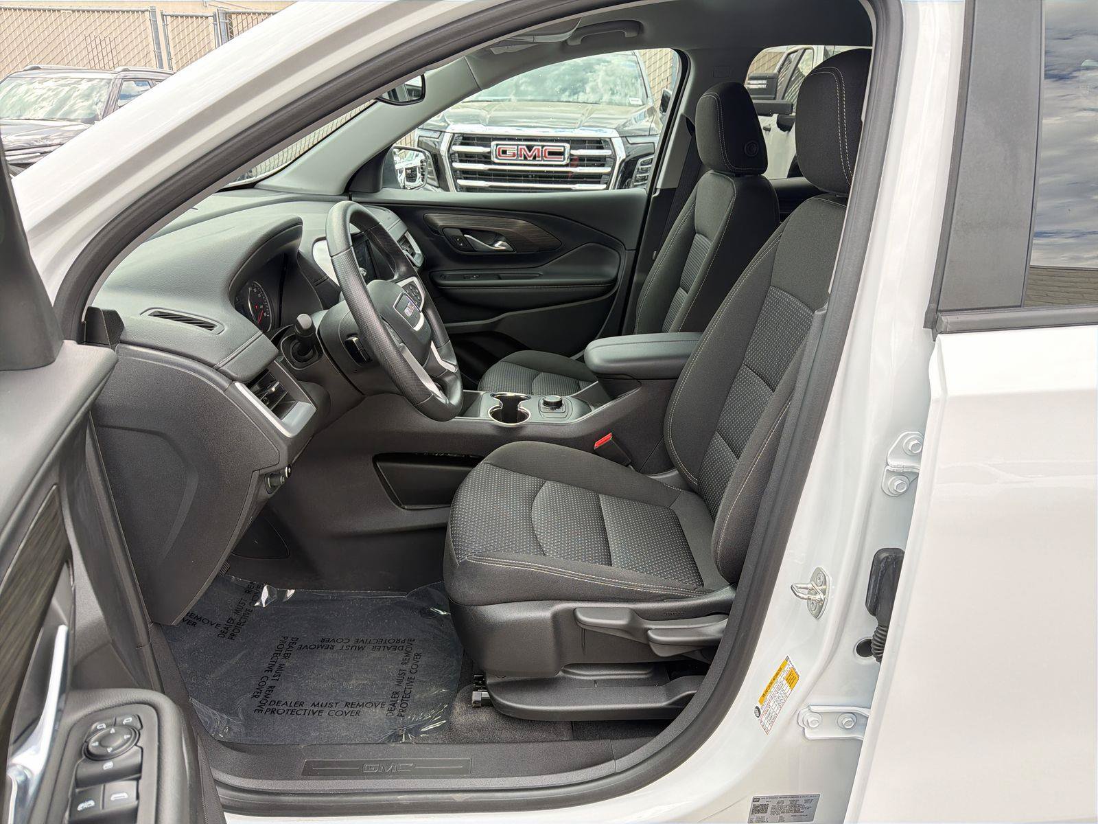 Used 2023 GMC Terrain SLE FWD image 17