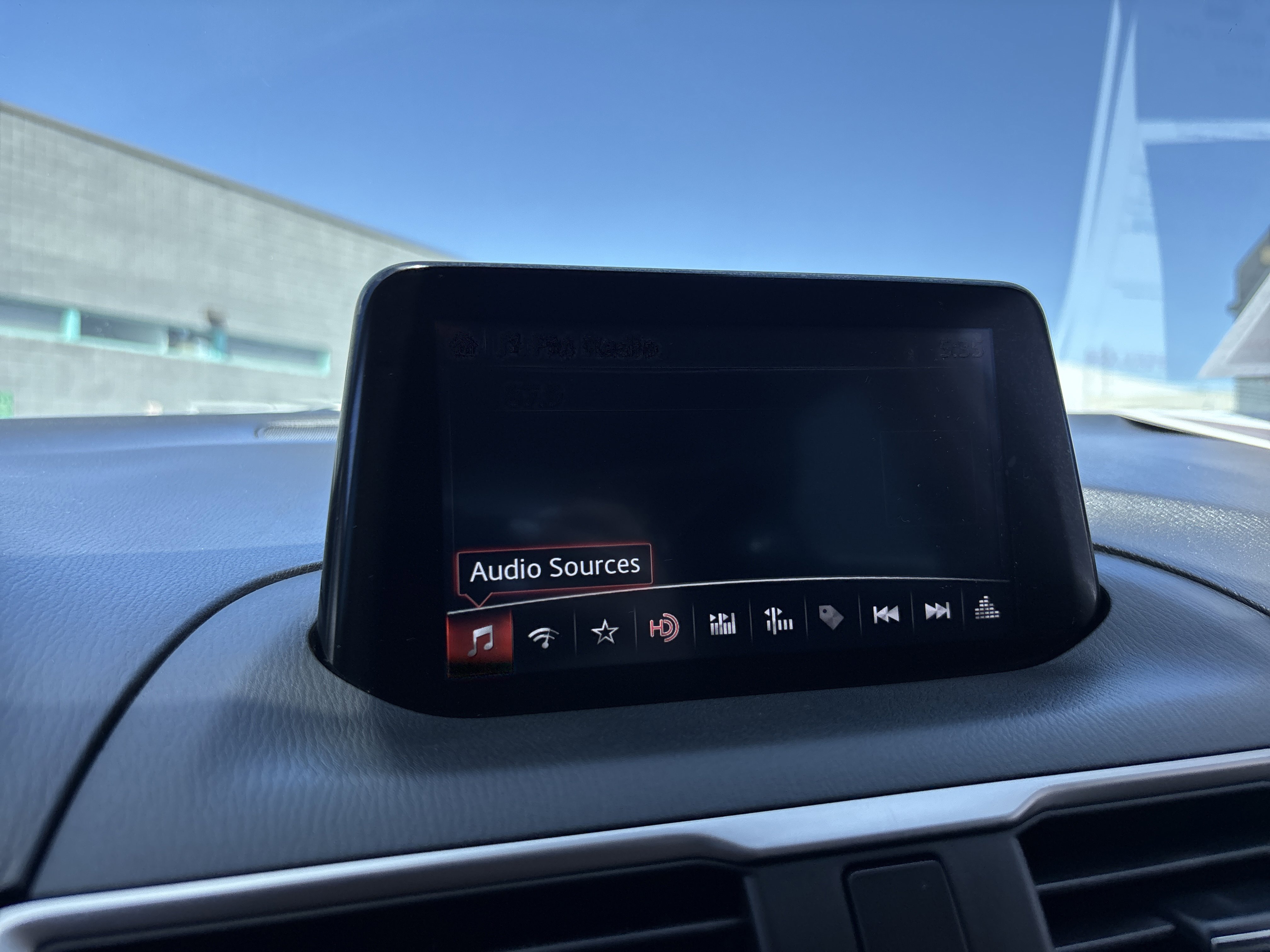 Used 2018 MAZDA MAZDA3 Touring FWD image 21