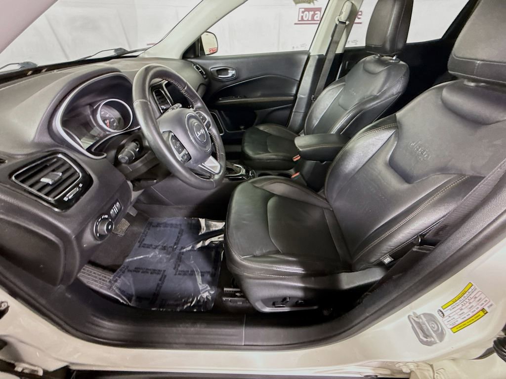 Used 2018 Jeep Compass Limited w/ Navigation Group AWD/4WD image 27