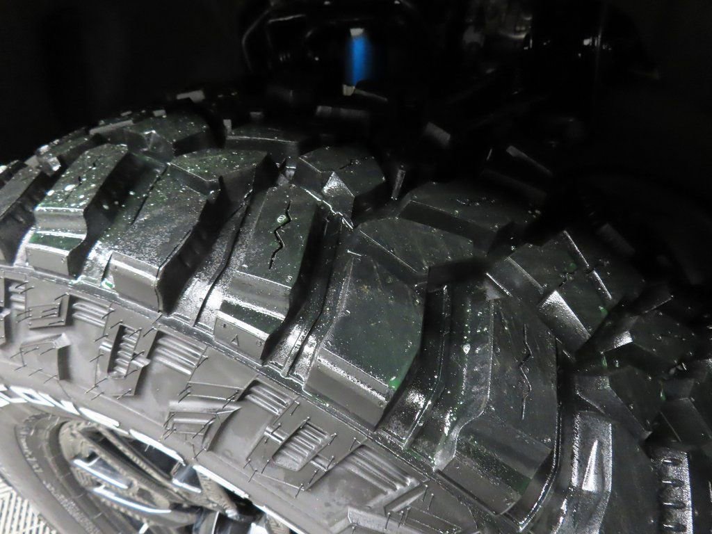 Used 2024 Chevrolet Silverado 2500 ZR2 w/ Technology Package image 7