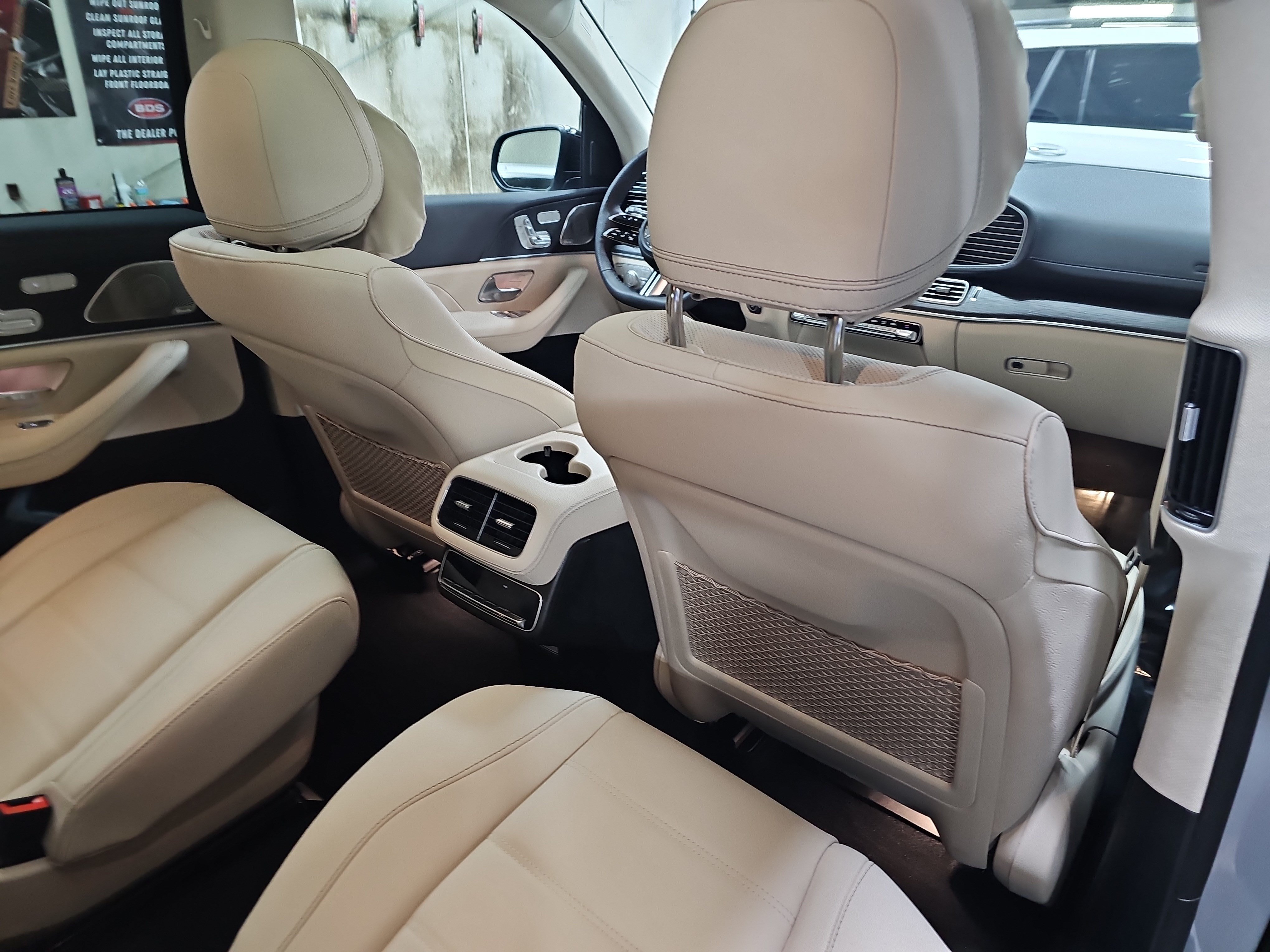 New 2026 Mercedes-Benz GLS 450 4MATIC image 11