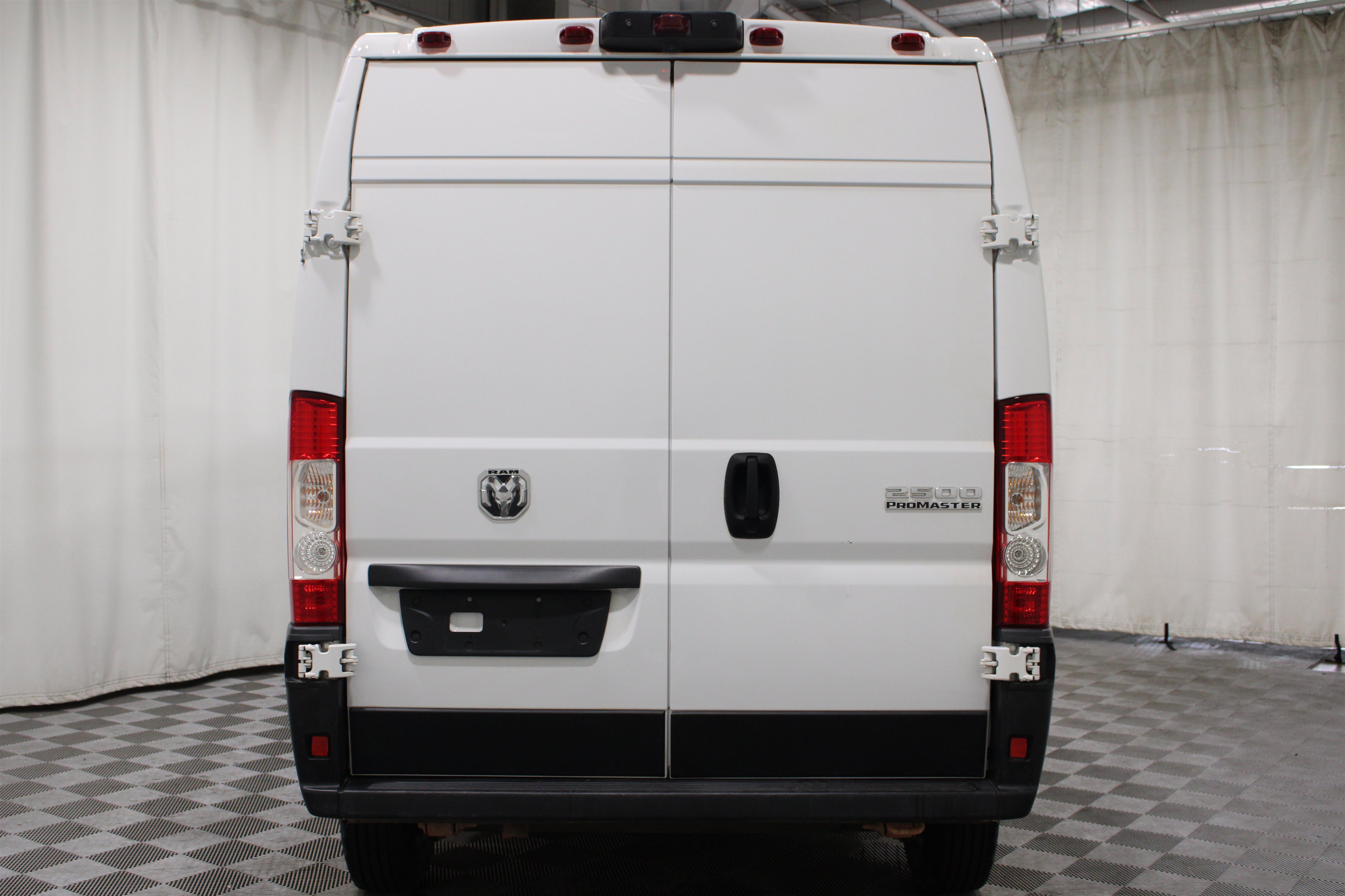 Used 2025 RAM ProMaster 2500 w/ Convenience Group FWD image 25