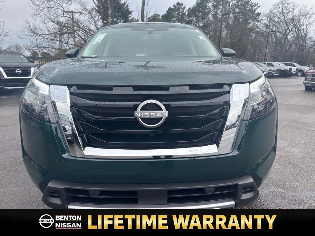Certified 2025 Nissan Pathfinder Platinum w/ Cargo Package image 15