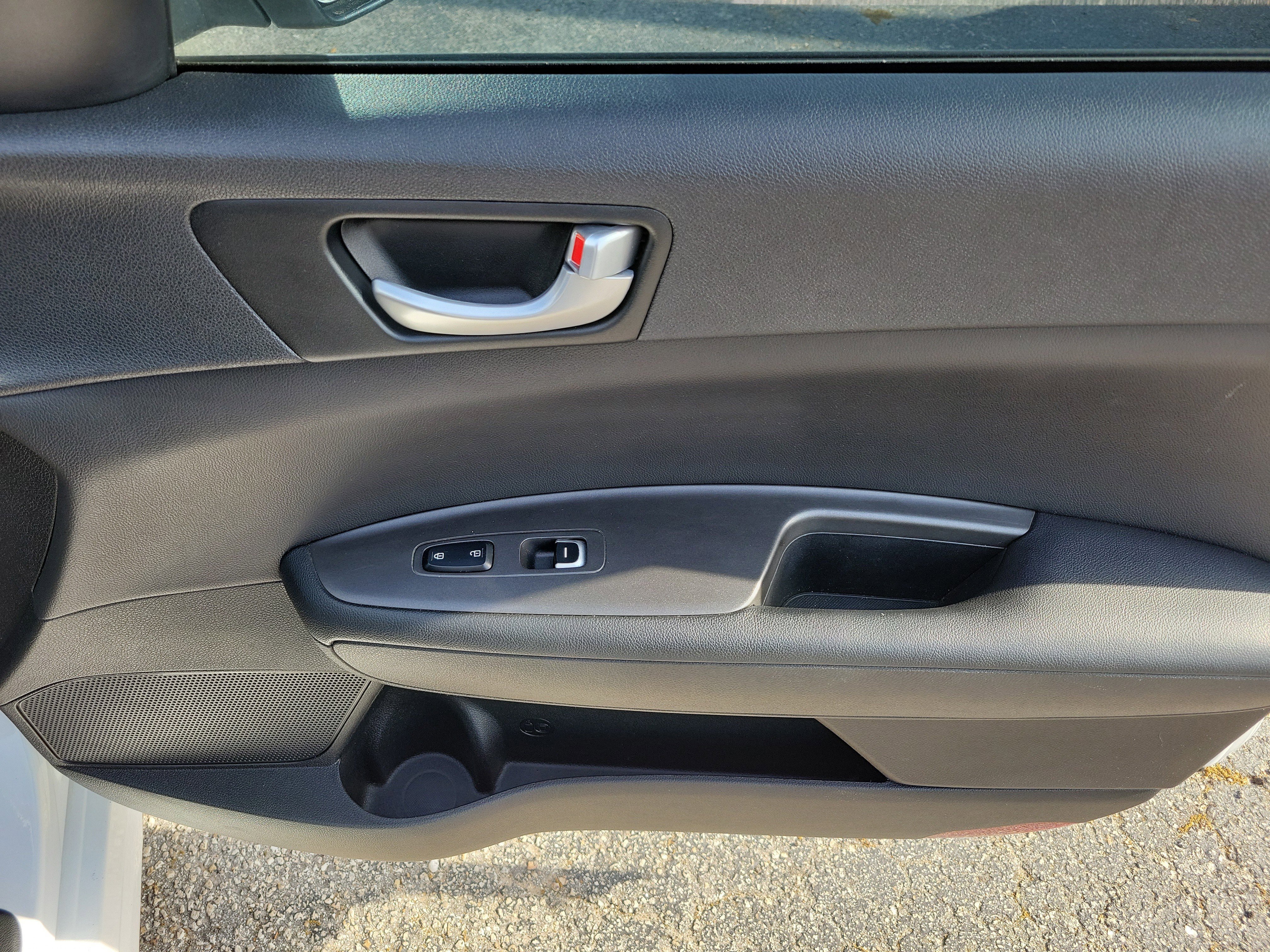 Used 2017 Kia Optima LX w/ Option Group 014 image 10