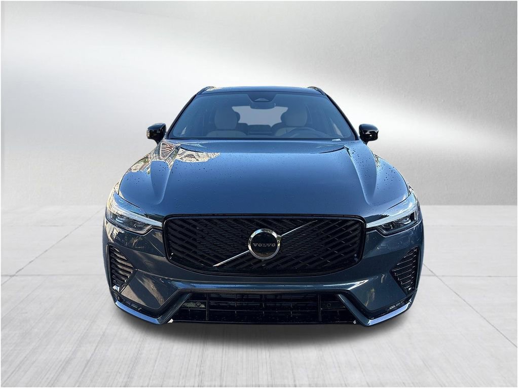 New 2026 Volvo XC60 B5 Core image 2