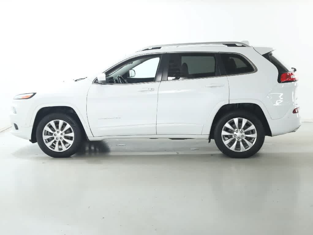 Used 2018 Jeep Cherokee Overland w/ Technology Group AWD/4WD image 41