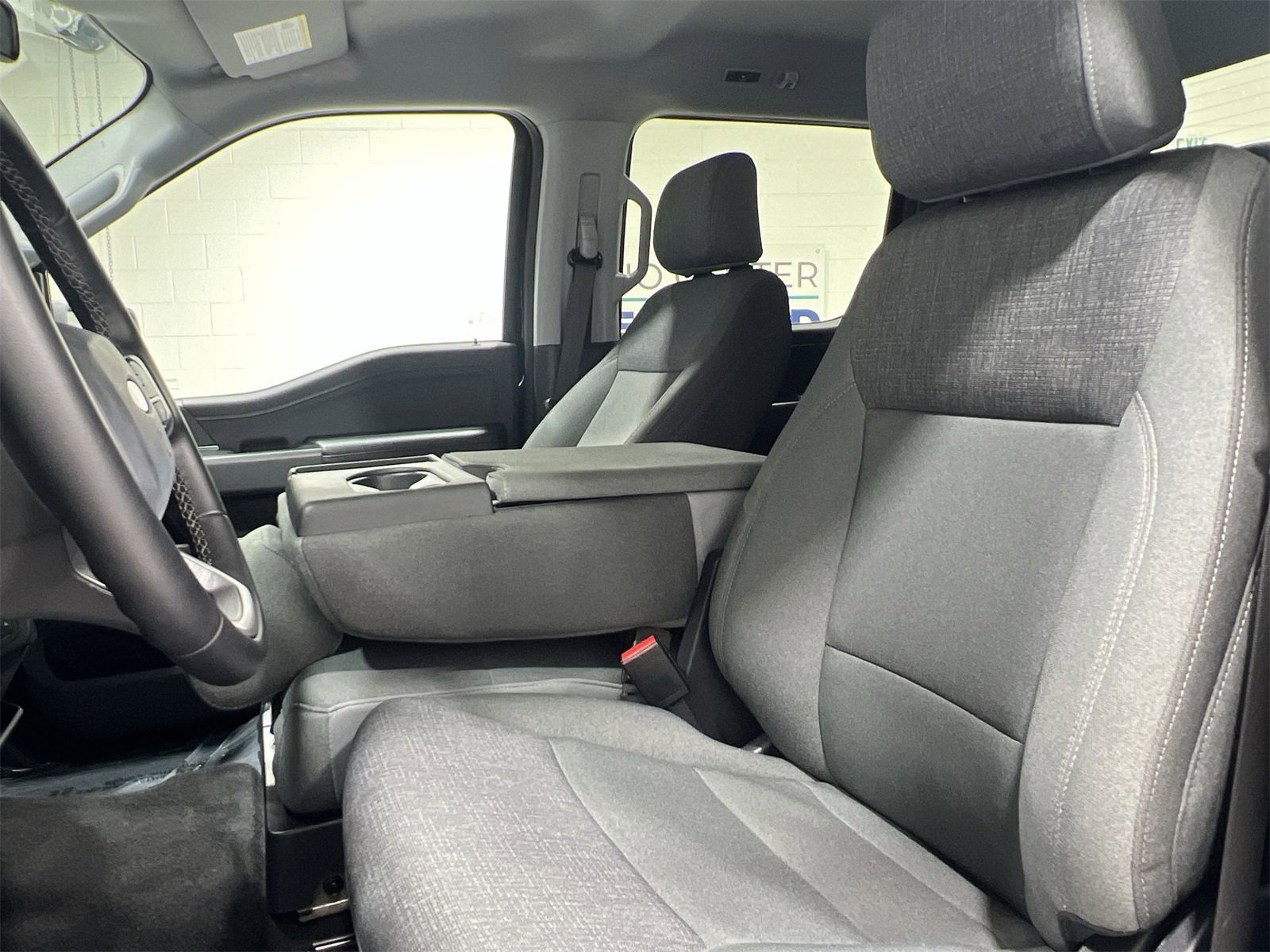 Used 2024 Ford F150 XLT image 11