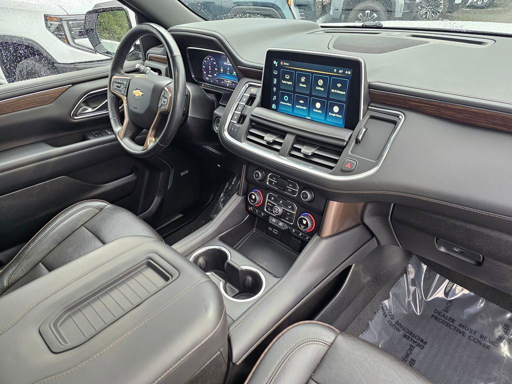 Used 2022 Chevrolet Suburban High Country image 10