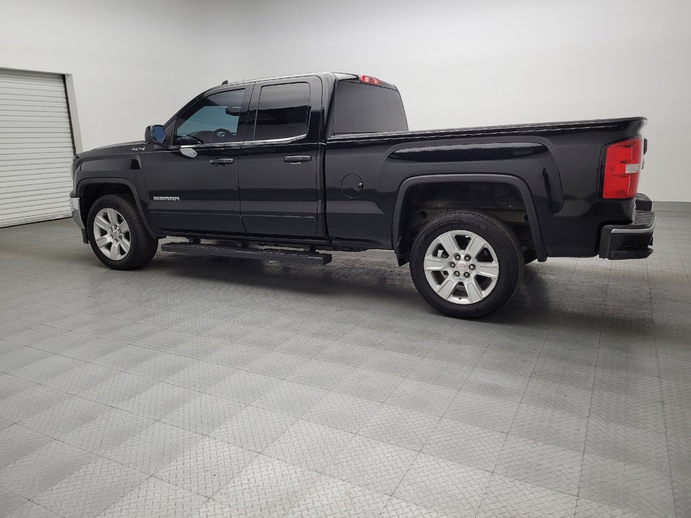 Used 2018 GMC Sierra 1500 SLE w/ SLE Value Package AWD/4WD image 3