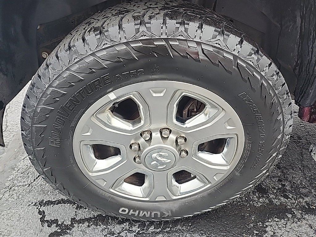 Used 2018 RAM 3500 Laramie image 9