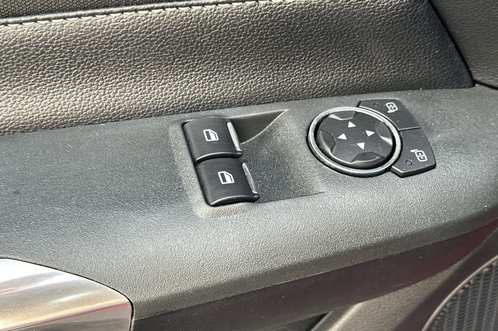 Used 2016 Ford Mustang Coupe image 13