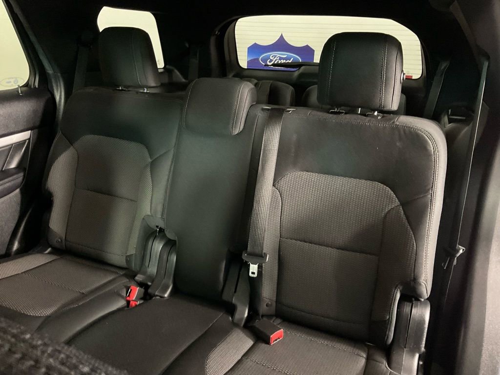 Certified 2017 Ford Explorer XLT image 16