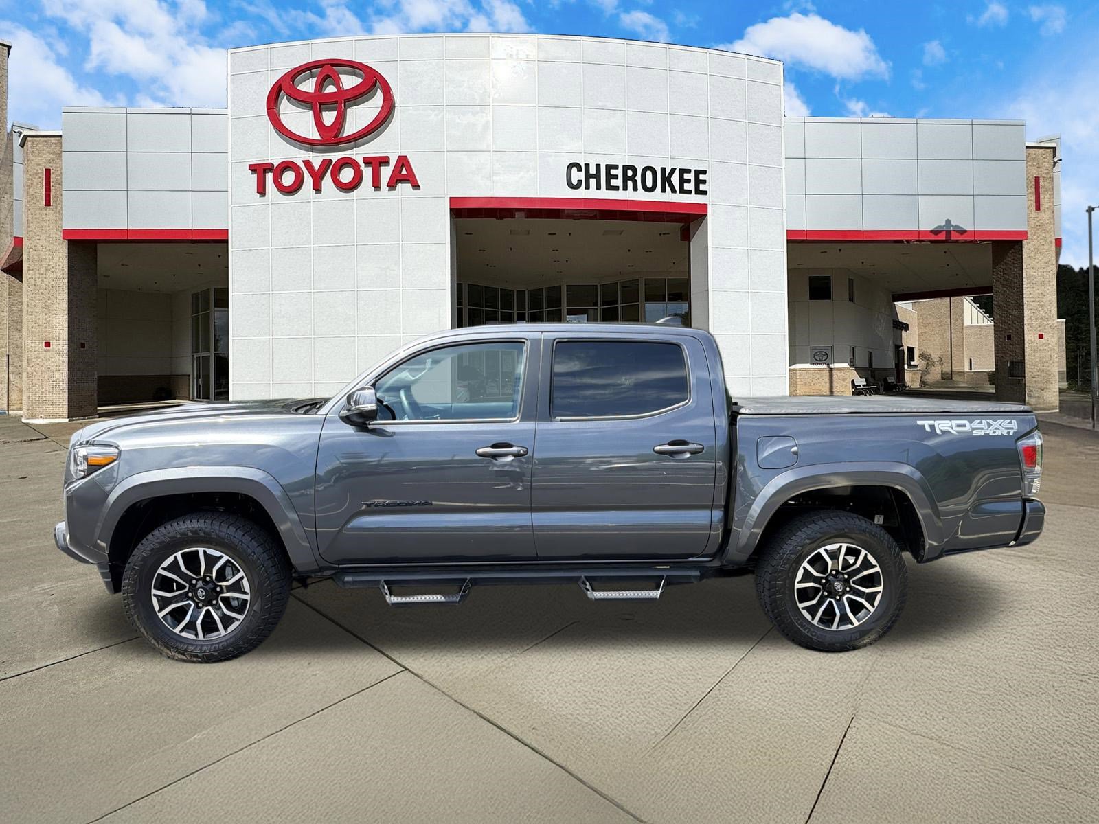 Used 2022 Toyota Tacoma TRD Sport AWD/4WD image 8