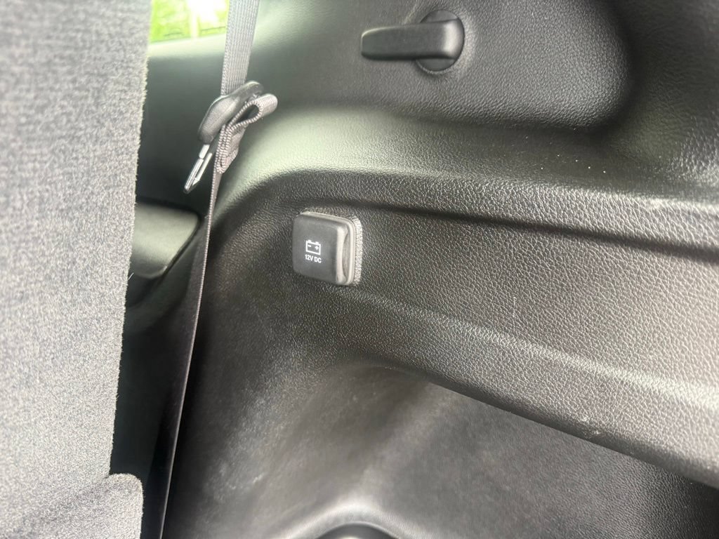 Used 2024 Jeep Grand Cherokee L Altitude AWD/4WD image 47