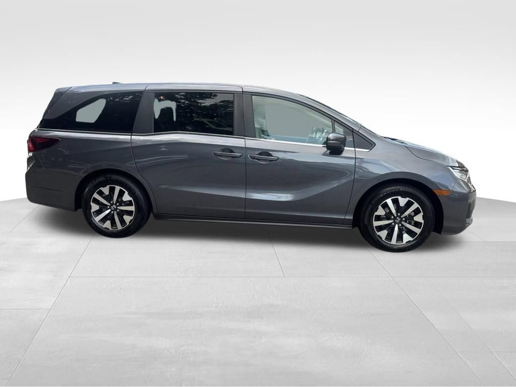 Used 2025 Honda Odyssey EX-L image 2