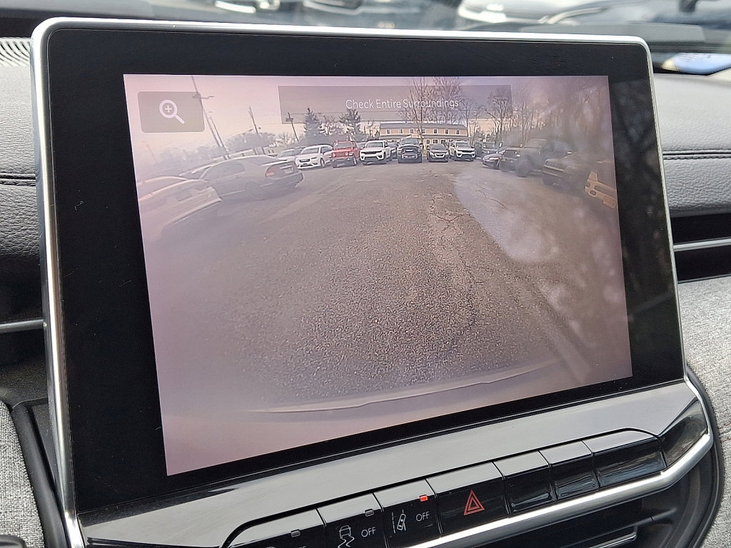 Certified 2022 Jeep Compass Latitude image 26