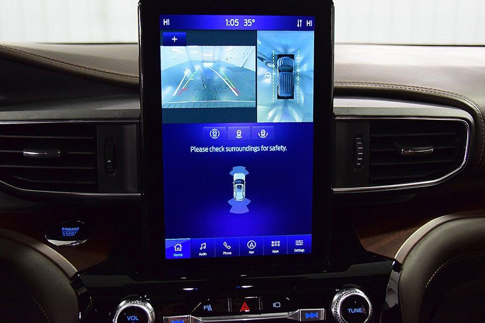 Used 2023 Ford Explorer King Ranch w/ Technology Package image 25