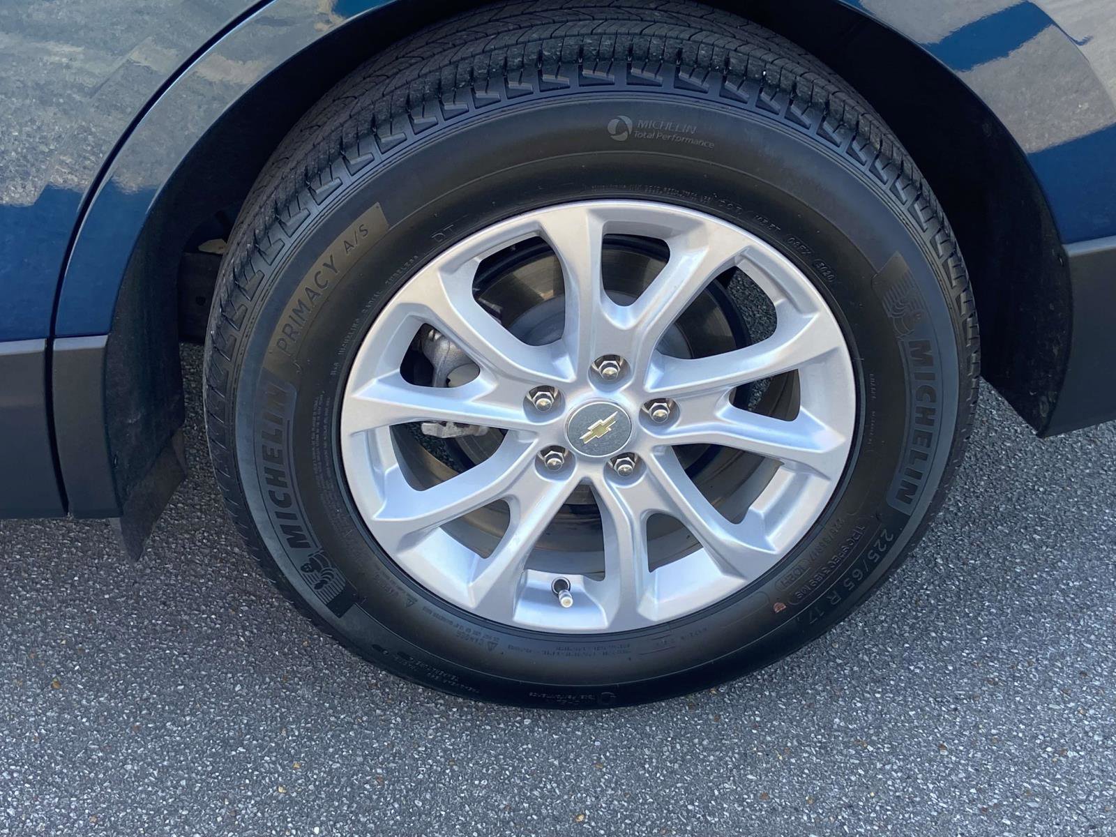 Used 2020 Chevrolet Equinox LT w/ Driver Convenience Package image 29