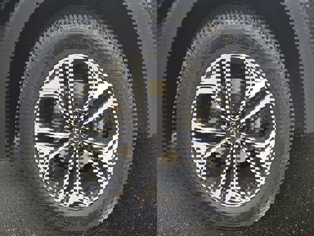 Used 2020 Hyundai Santa Fe Limited image 36