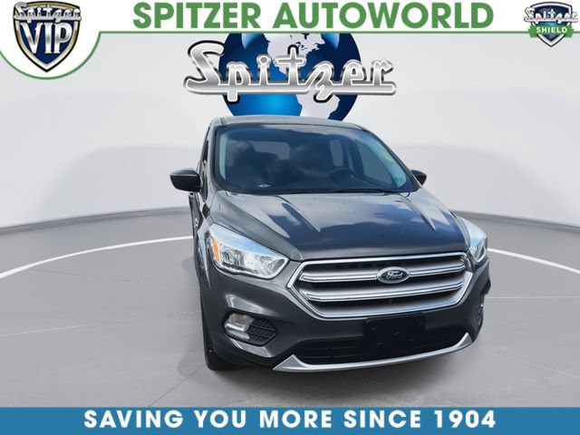Used 2017 Ford Escape SE AWD/4WD image 3