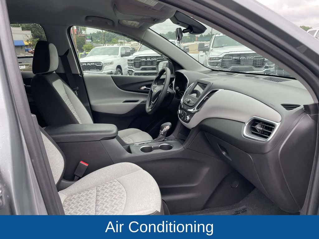 Used 2024 Chevrolet Equinox LS w/ LS Convenience Package AWD/4WD image 15