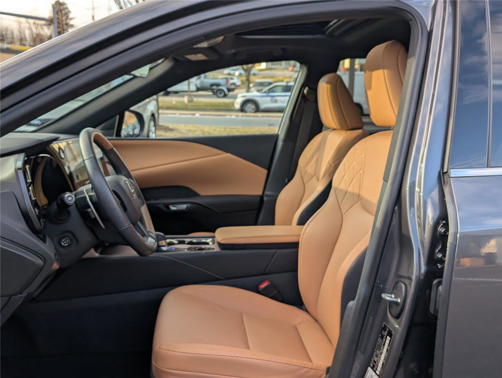 Used 2024 Lexus RX 350 Premium image 16