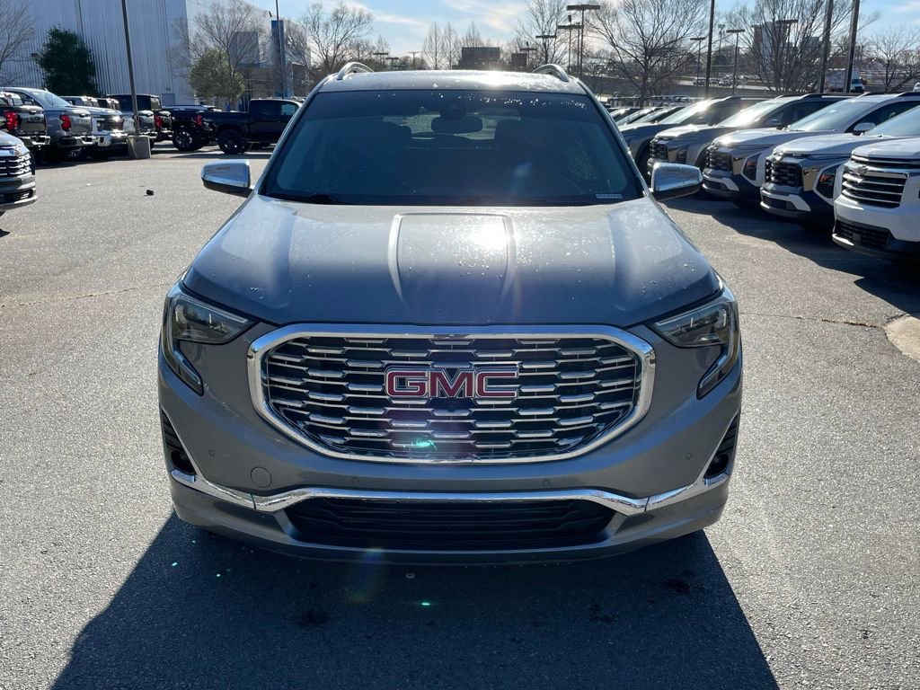 Used 2018 GMC Terrain Denali w/ Advanced Safety Package FWD image 2