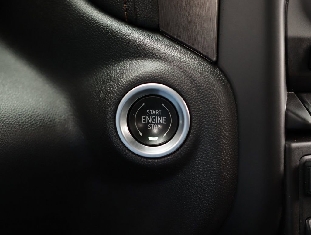 Used 2021 GMC Sierra 1500 AT4 image 18