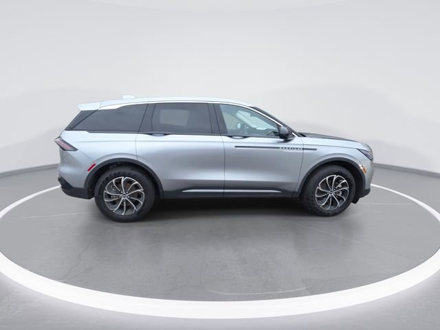 New 2026 Lincoln Nautilus Premier AWD/4WD image 9