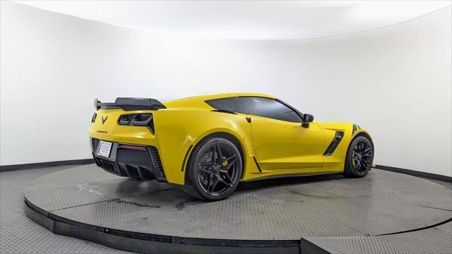 Used 2016 Chevrolet Corvette Z06 w/ 3LZ Preferred Equipment Group RWD image 8