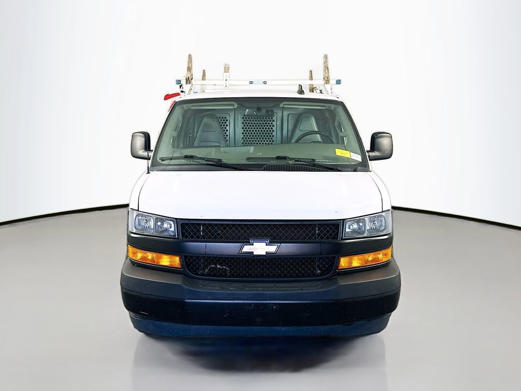 Used 2022 Chevrolet Express 2500 w/ Driver Convenience Package image 2
