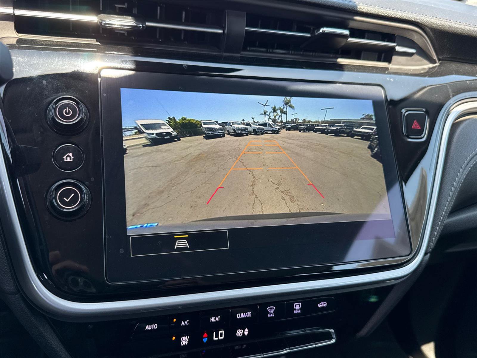 Used 2023 Chevrolet Bolt EUV LT w/ Driver Confidence Package FWD image 30
