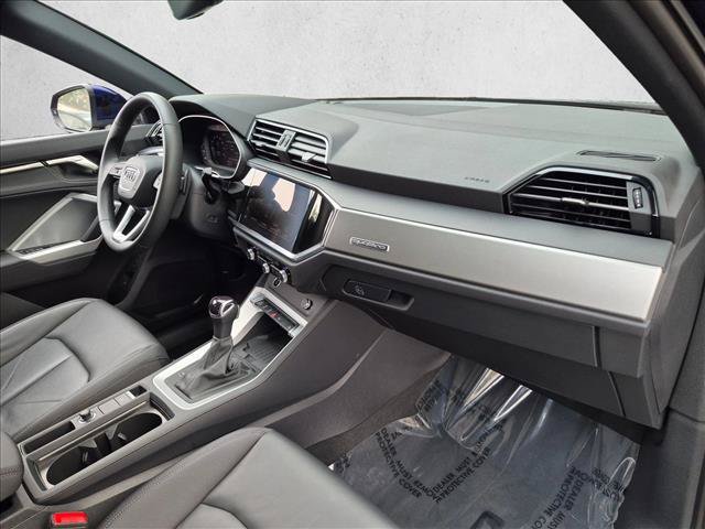 Certified 2025 Audi Q3 2.0T Premium w/ Convenience Package AWD/4WD image 22