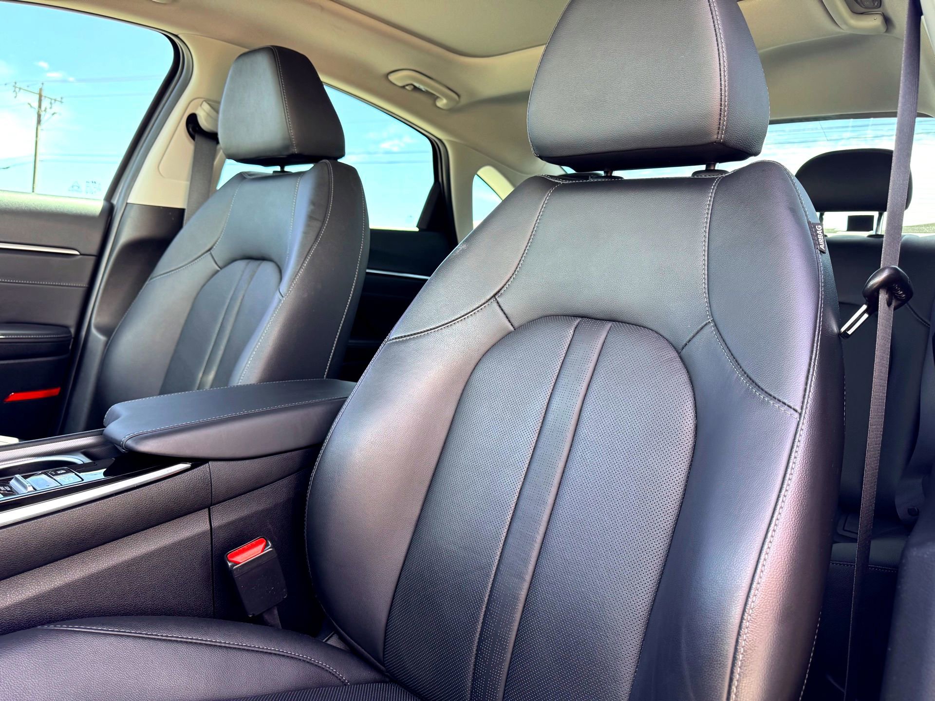 Used 2023 Hyundai Sonata Limited image 13