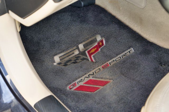 Used 2013 Chevrolet Corvette Grand Sport w/ 2LT Preferred Equipment Group image 21