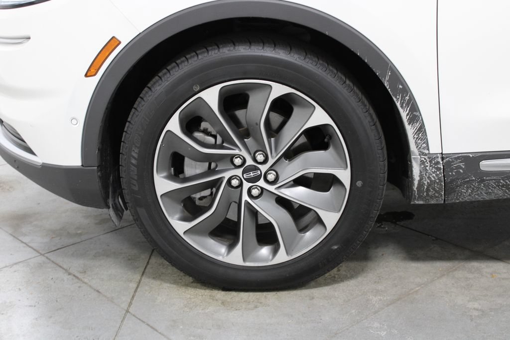 Used 2022 Lincoln Nautilus Reserve w/ Equipment Group 201A FWD image 19